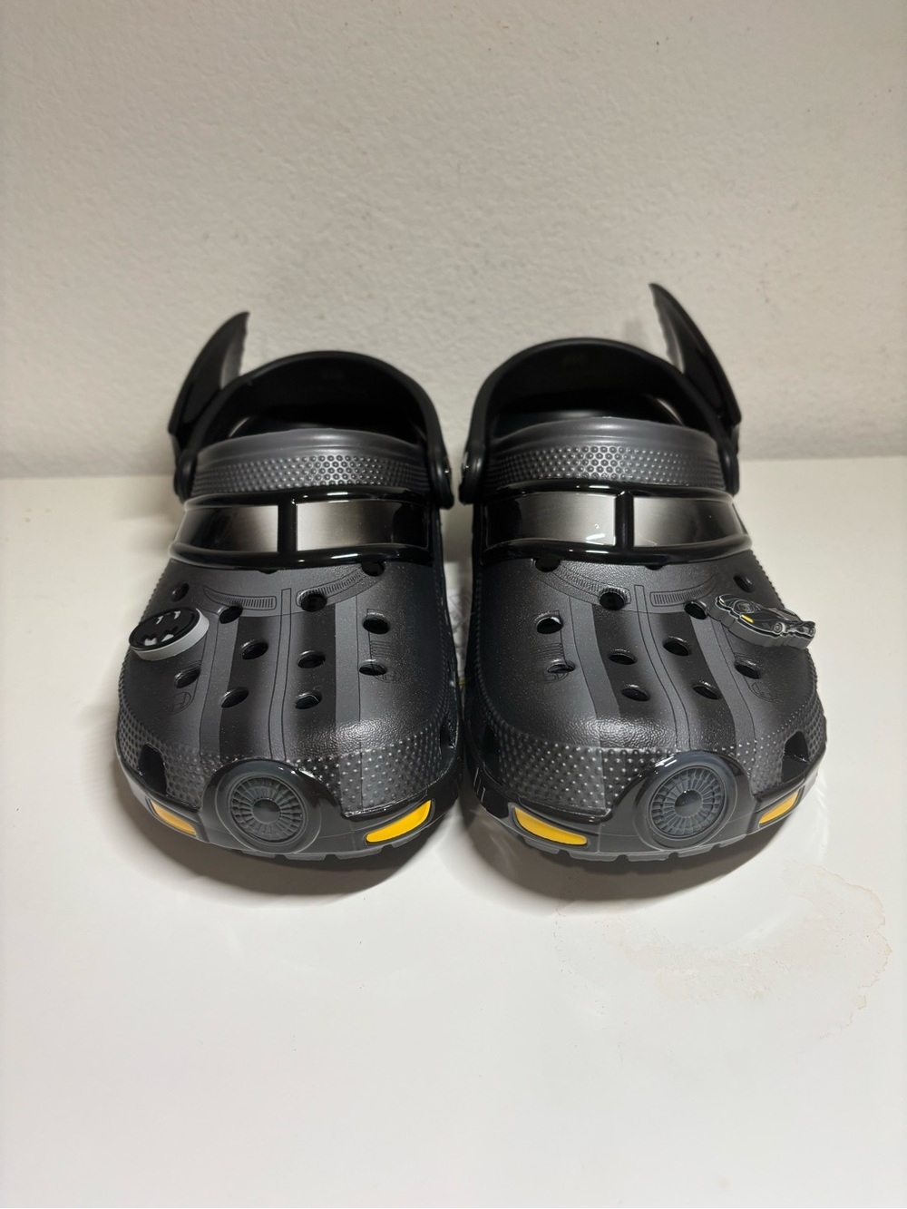 NEW CROCS Classic Clog Batmobile - Picture 3 of 6